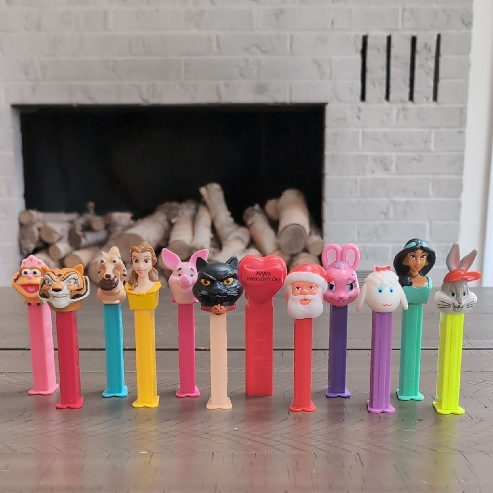 Vintage Pez Dispensers Lot Of 12